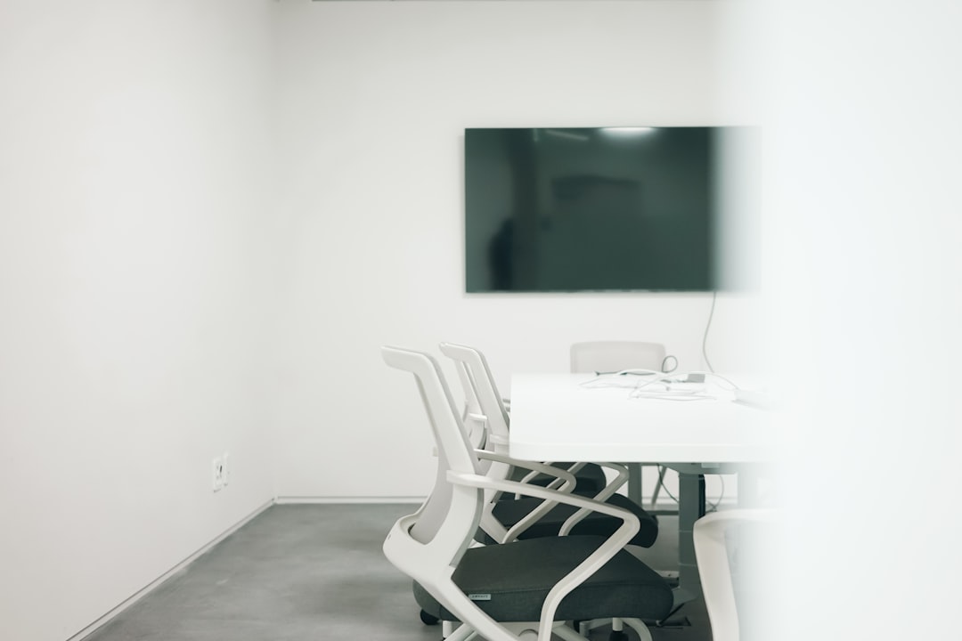 So schaffen Sie ein Arbeitszimmer, das Ruhe und Konzentration bringt