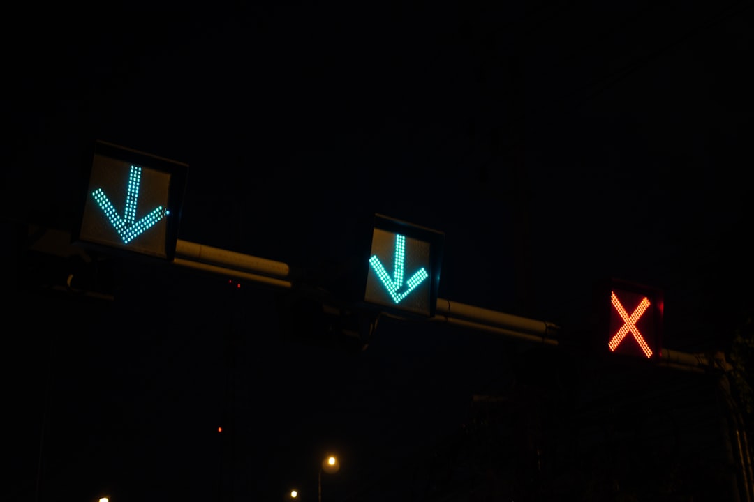 Wann und wo die Regel rechts vor links im Straßenverkehr gilt